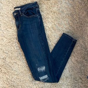 Levi’s 711 Skinny Jeans